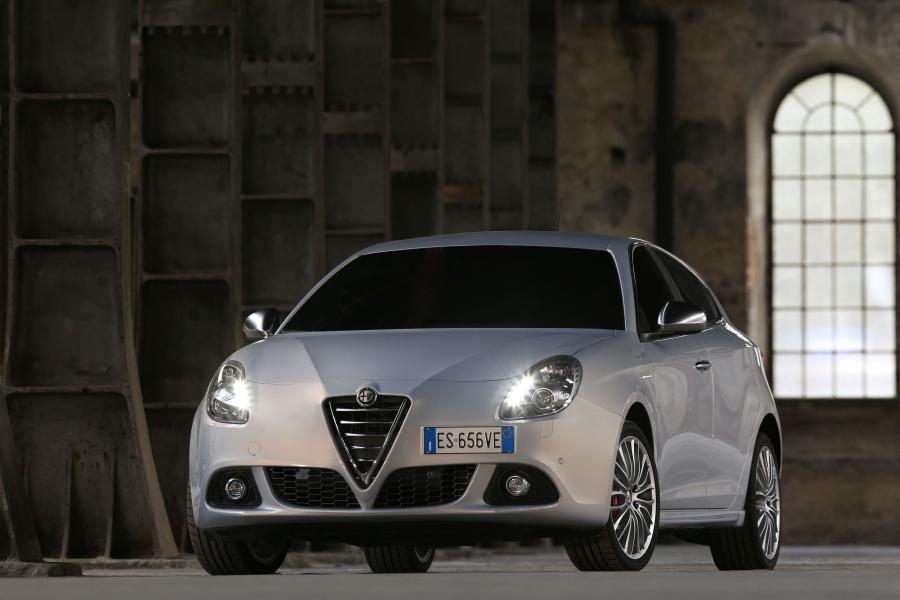  Alfa Romeo Giulietta Sportiva (940) 2013 года  (WW) (фото 2 из 32)
